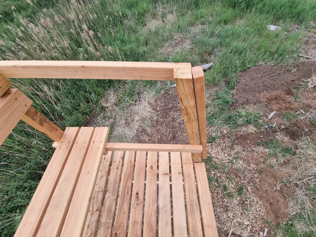 Drückjagdbock OUTLANDER - 3,00 m aus Lärche - Drückjagdböcke