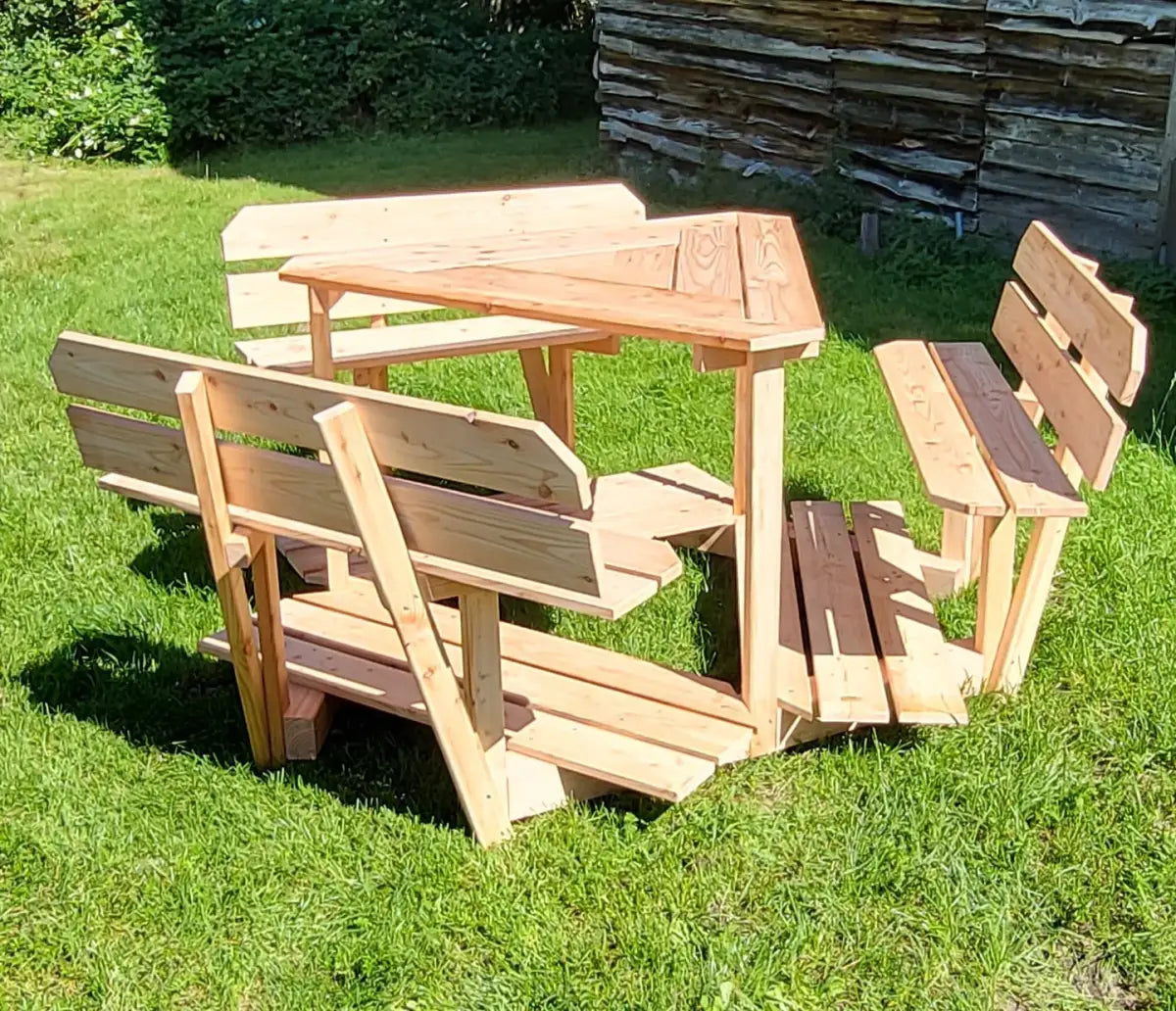 Es handelt sich hier um Sitzgruppe für 6 Personen für den Garten oder die Terrasse.