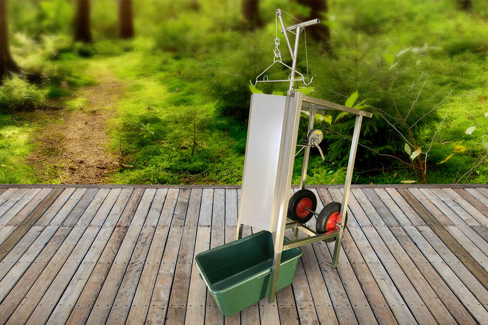 Aufbrechbock - Mobiler Arbeitstisch mit Wanne für hygienische Wildverarbeitung.