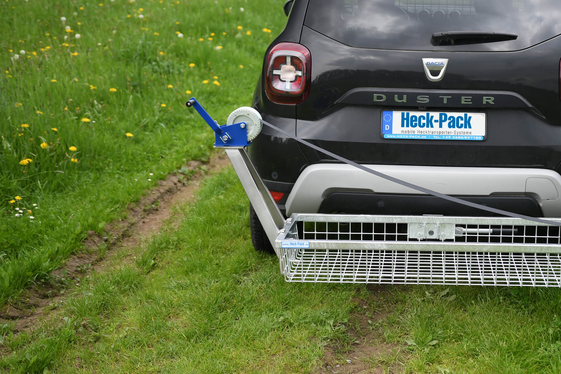 Aufsteckbare Halterung aus Edelstahl inkl. Handseilwinde für die Jagd.
