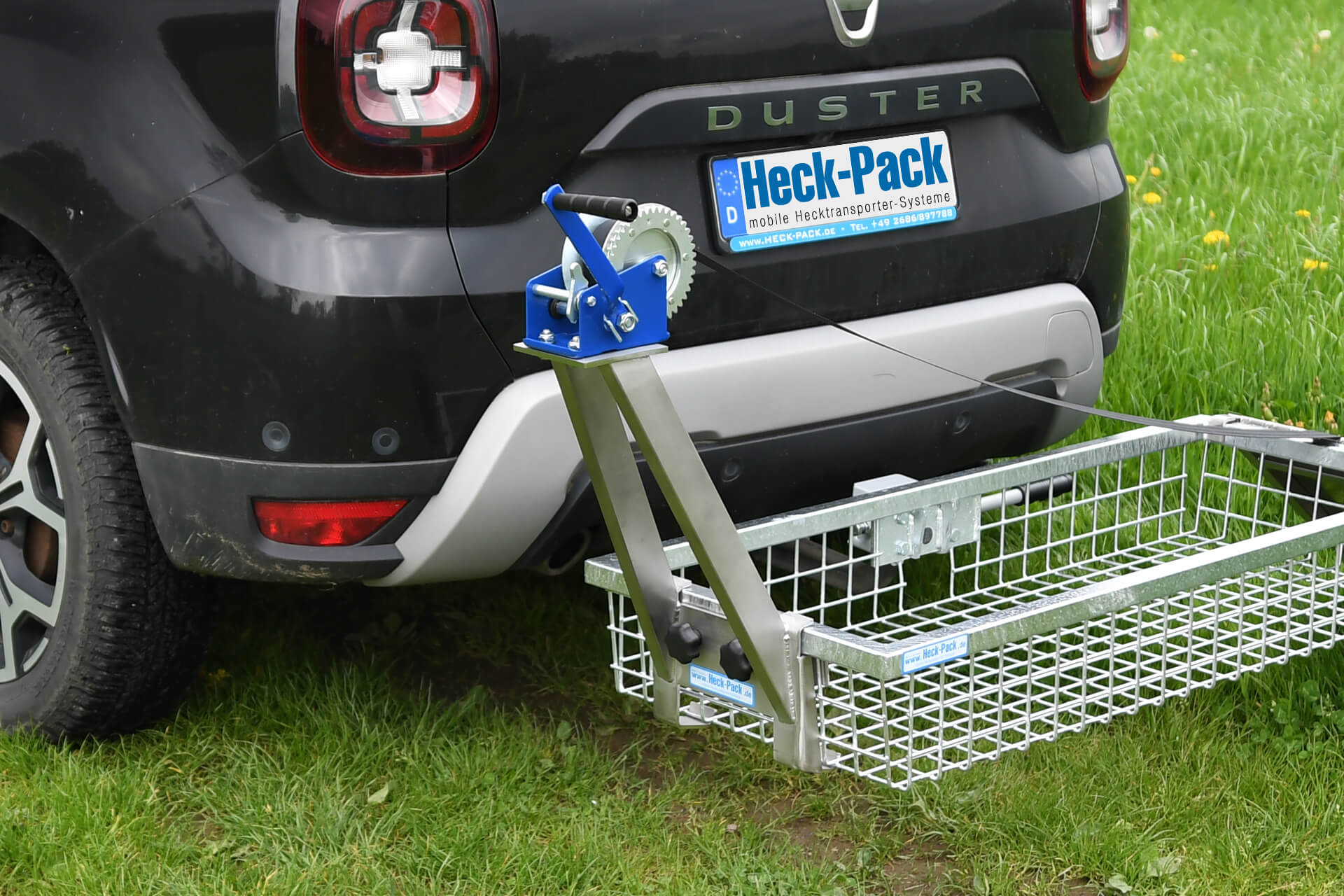 Aufsteckbare Halterung aus Edelstahl inkl. Handseilwinde für die Jagd.