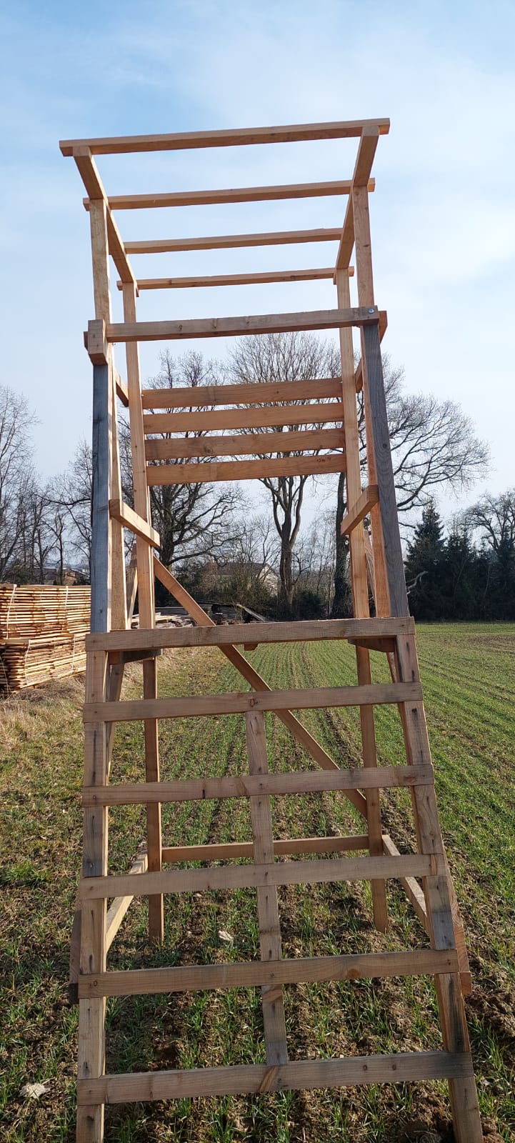 Drückjagdbock OUTLANDER mit Dach - 3,00 m aus Lärche