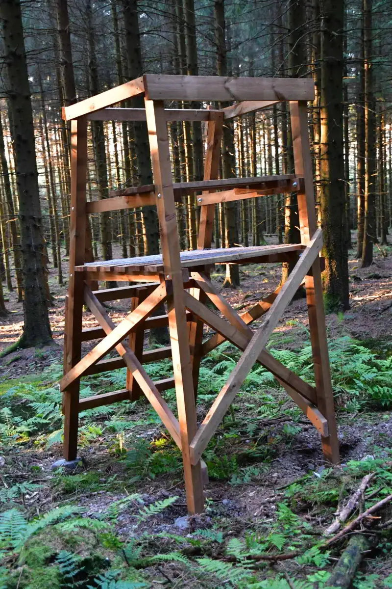 Es handelt sich hier um Drückjagdbock 2,40 Meter KDI für die Jagd.