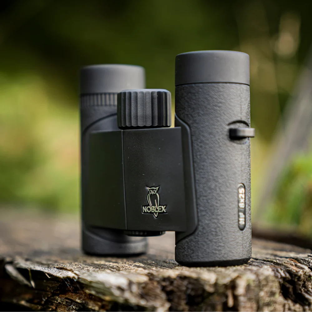Fernglas NOBLEX® NF inception 8x25 für die Jagd.