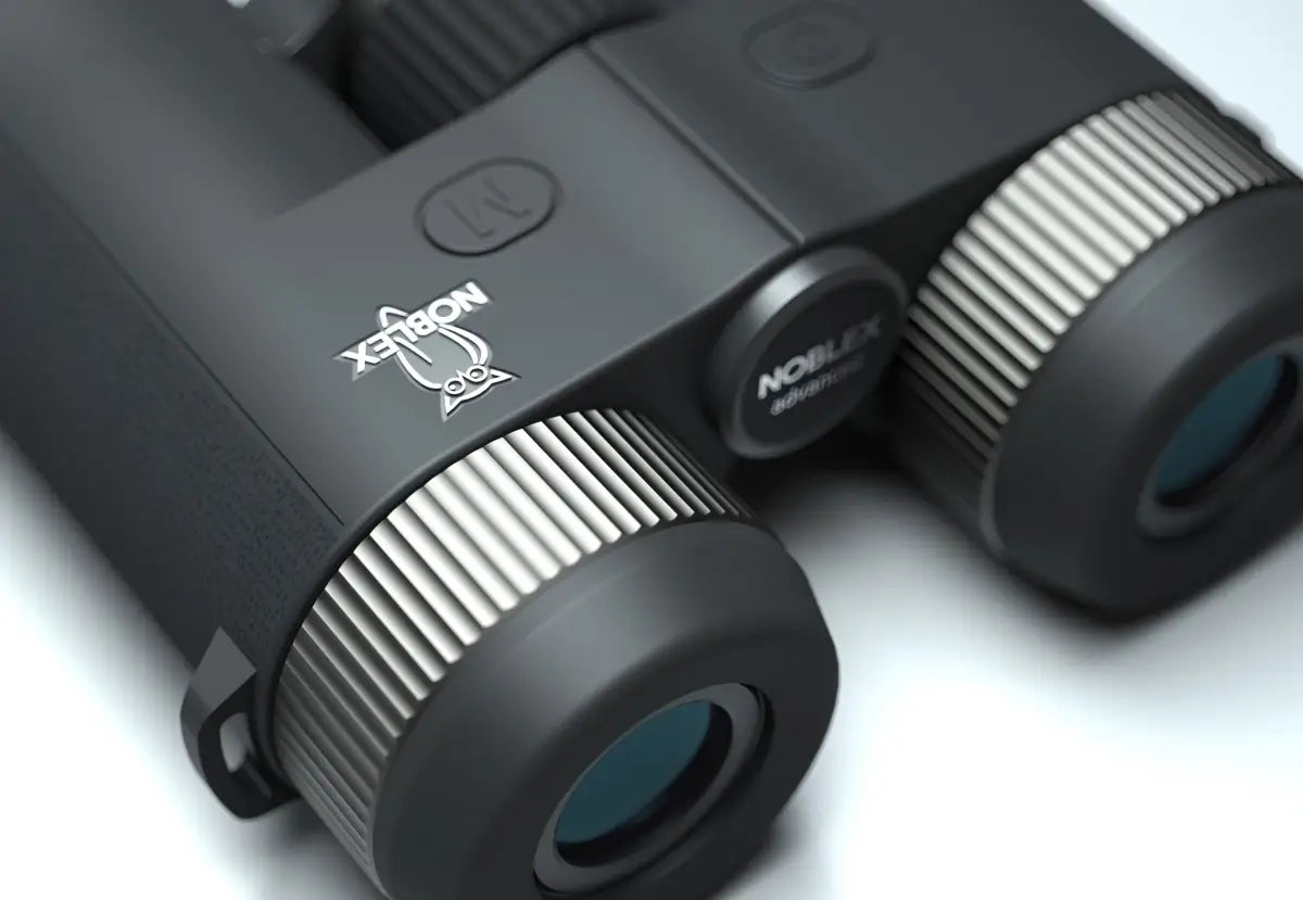 Fernglas NF 10x42 R advanced mit Laser-Entfernungsmesser NOBLEX® für die Jagd.