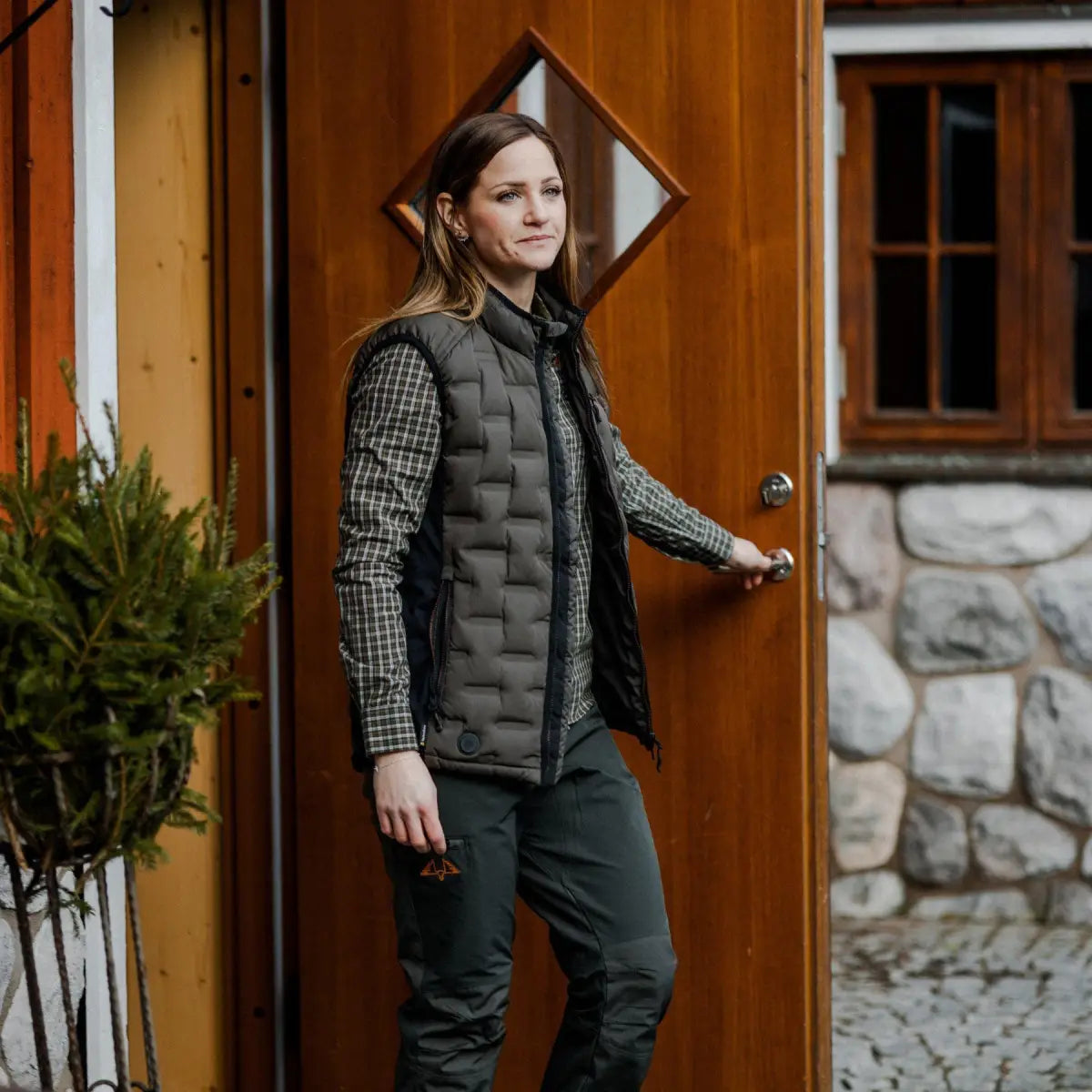 Es handelt sich hier um Heizweste Alpha Pro Green Swedteam für die Jagd.