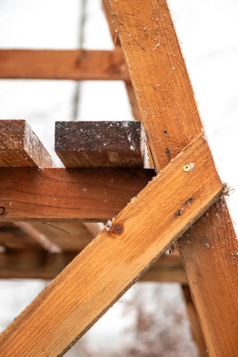 Drückjagdbock OUTLANDER - 3,00 m aus Lärche - Drückjagdböcke