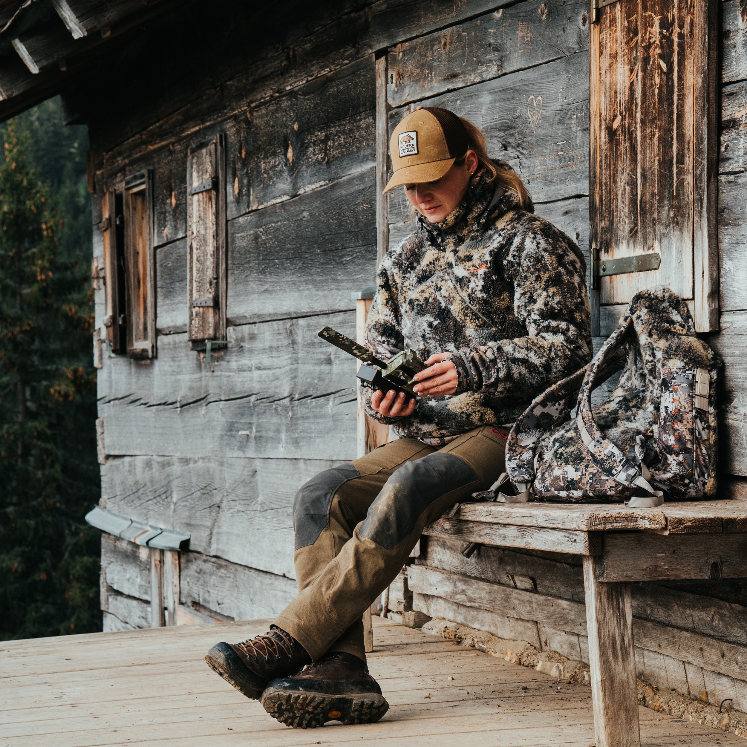 Hunter 4G Mini LTE-SIM-Wildkamera von Modernhunter für die Jagd.