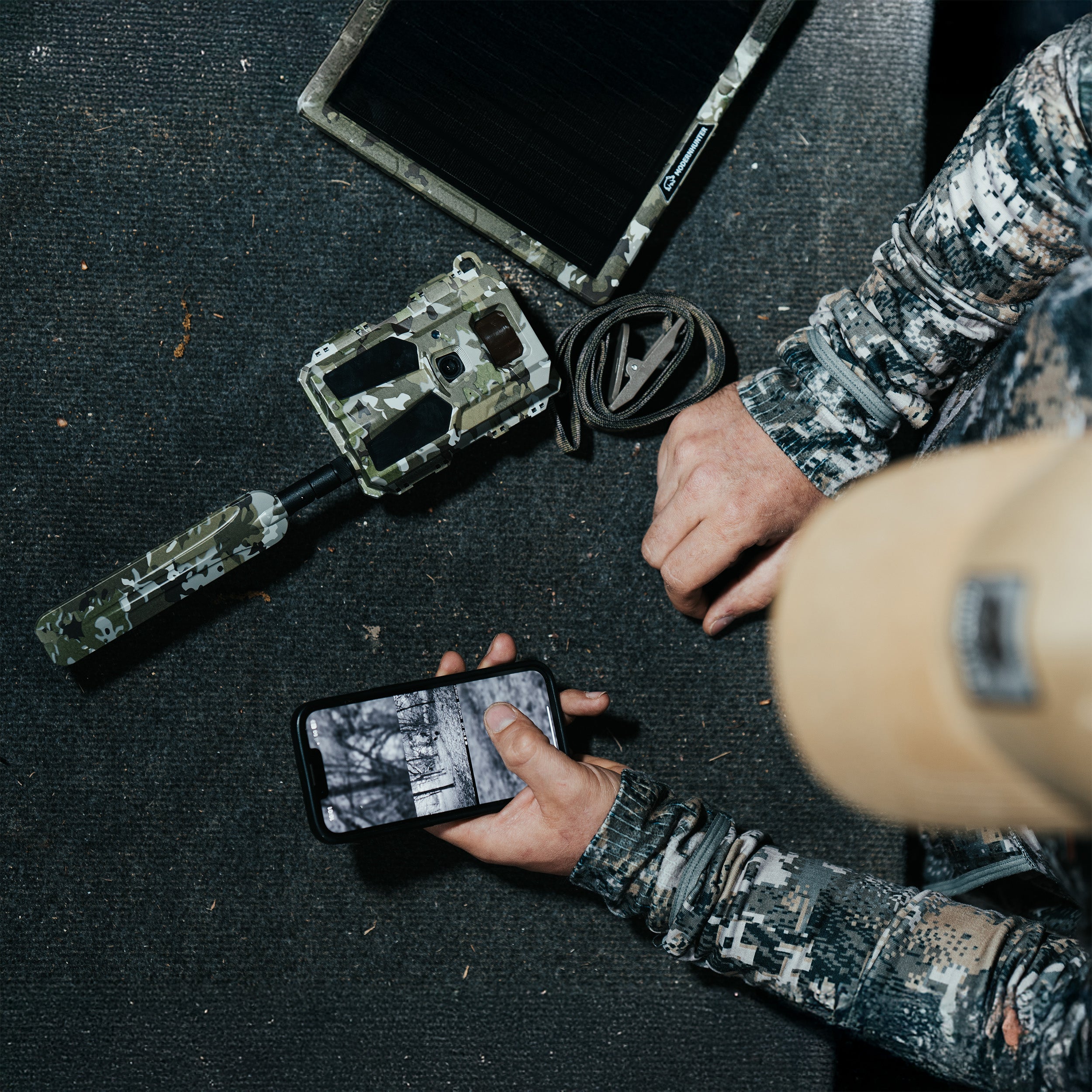 Hunter 4G Mini LTE-SIM-Wildkamera von Modernhunter für die Jagd.