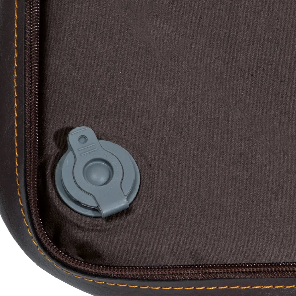 Es handelt sich hier um AKAH Loden-Futteral mit Elchleder für die Jagd.