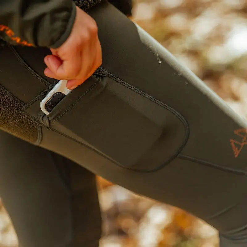 Es handelt sich hier um Damen Jagd Leggings Meadow Green Swedteam für die Jagd.