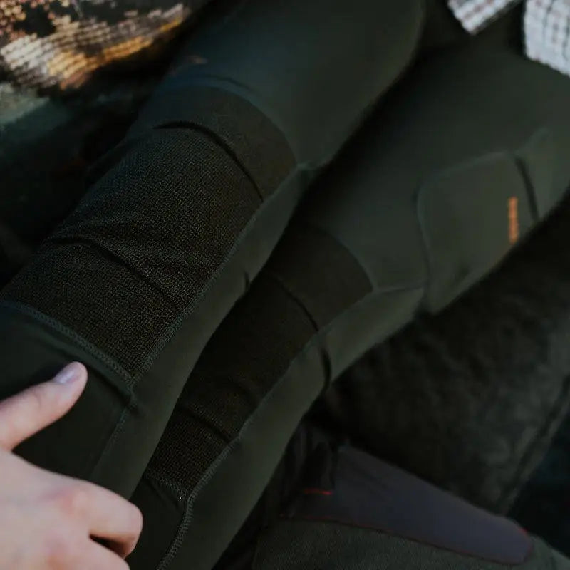 Es handelt sich hier um Damen Jagd Leggings Meadow Green Swedteam für die Jagd.