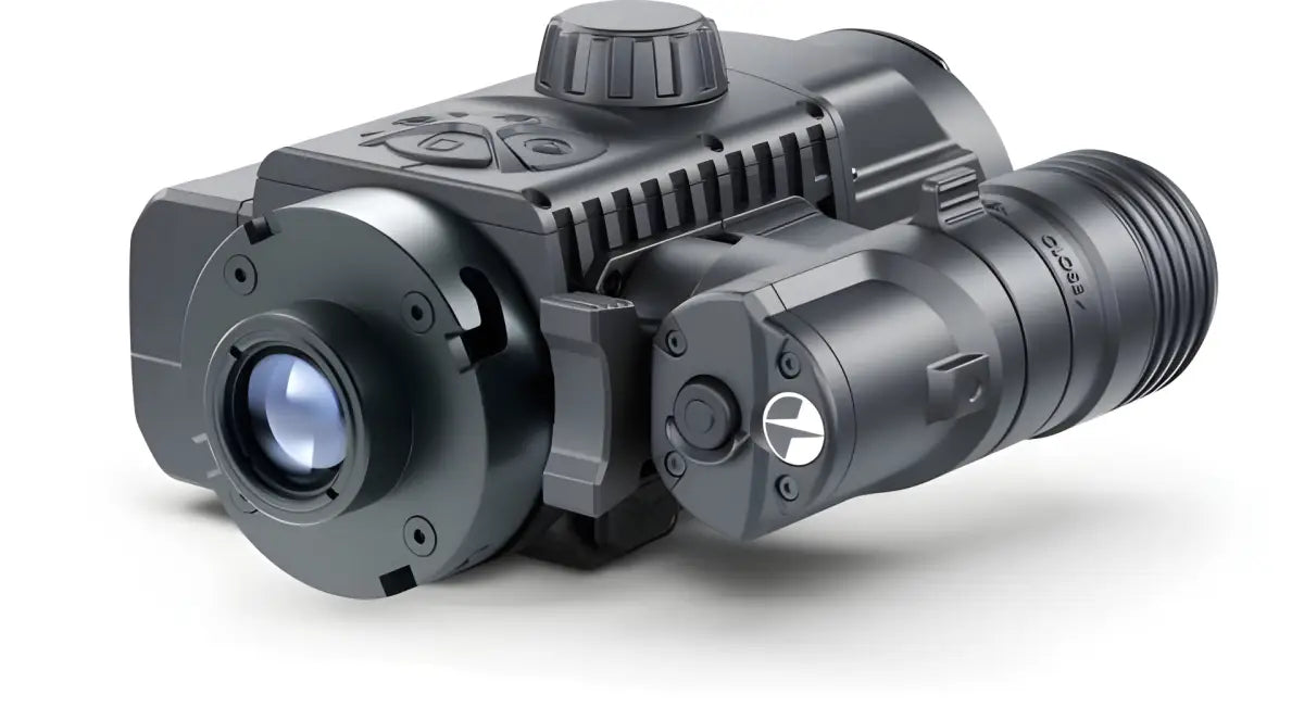 Es handelt sich hier um Digitales Nachtsicht Vorsatzgerät Forward F455s PULSAR für die Jagd.