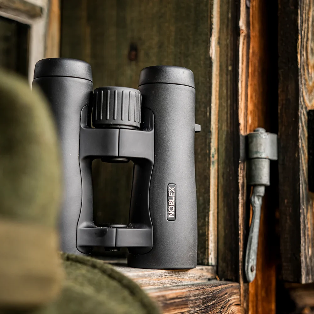 Fernglas NOBLEX® vector 10x42 für die Jagd.