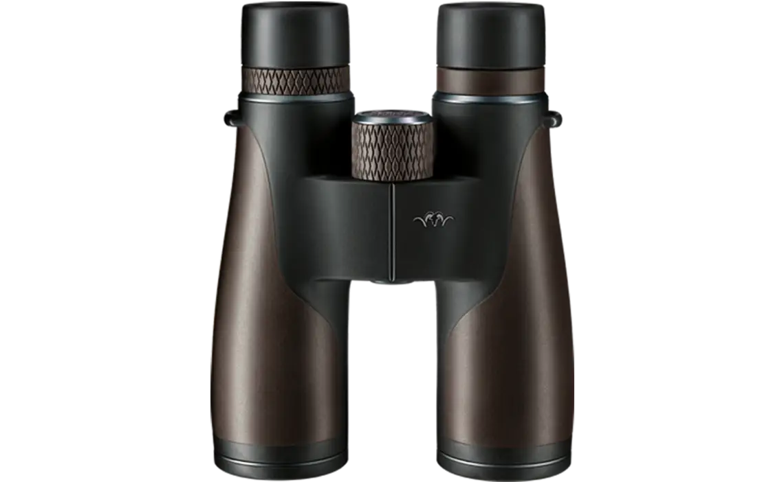 Es handelt sich hier um das Fernglas BLASER 10x42 - Entfernungsspezialist für die Jagd.