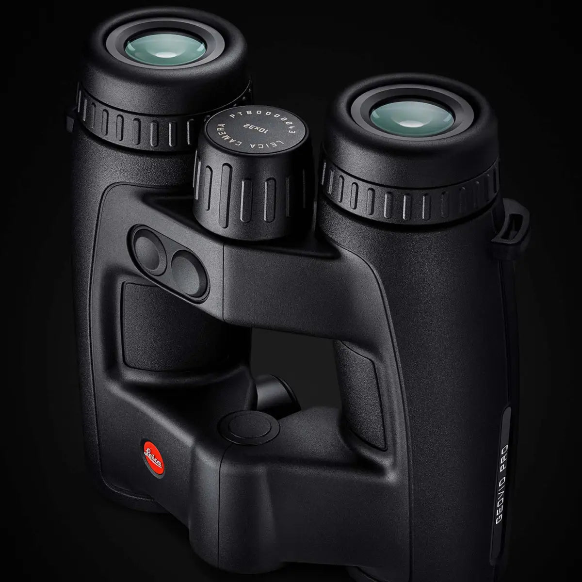 Es handelt sich hier um Fernglas LEICA Geovid Pro 8x32 mit Entfernungsmesser für die Jagd.