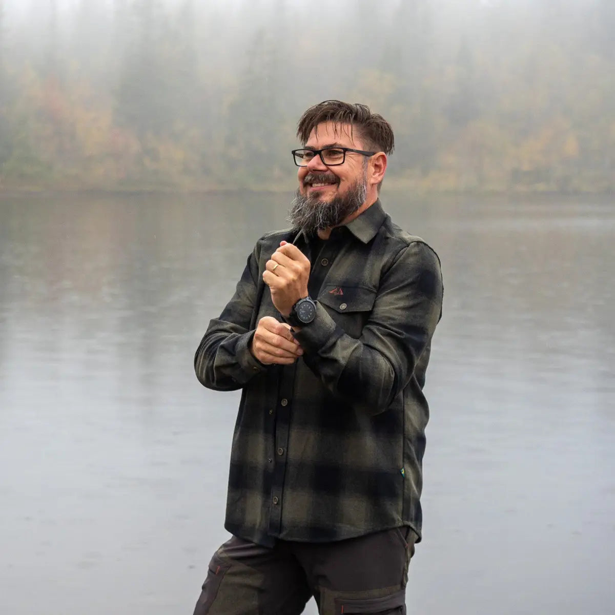 Es handelt sich hier um Herren Hemd Lynx Wool Green Swedteam für die Jagd.