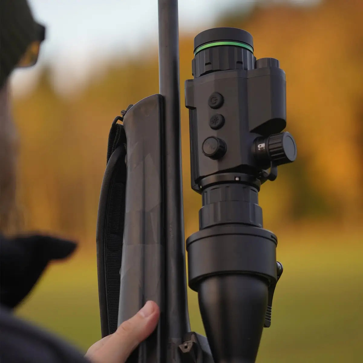 Es handelt sich hier um HIKMICRO Cheetah C32 Clip-On für die Jagd.