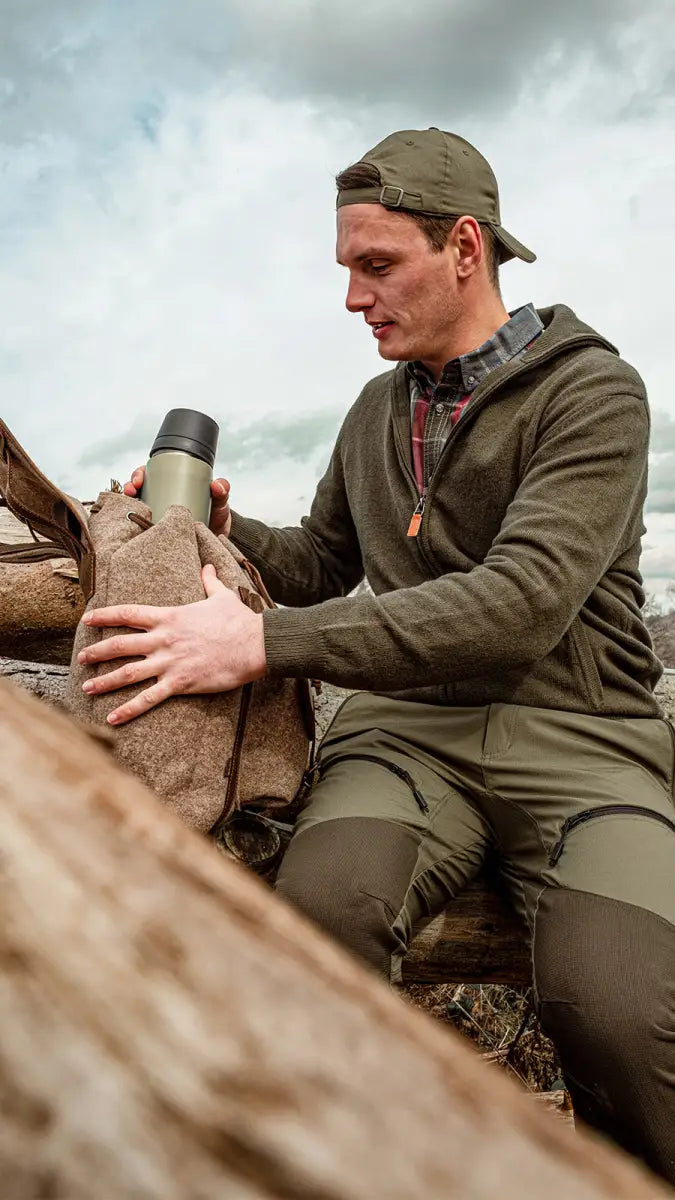 Es handelt sich hier um Hemd MODESTO HOUSE OF HUNTING für die Jagd.