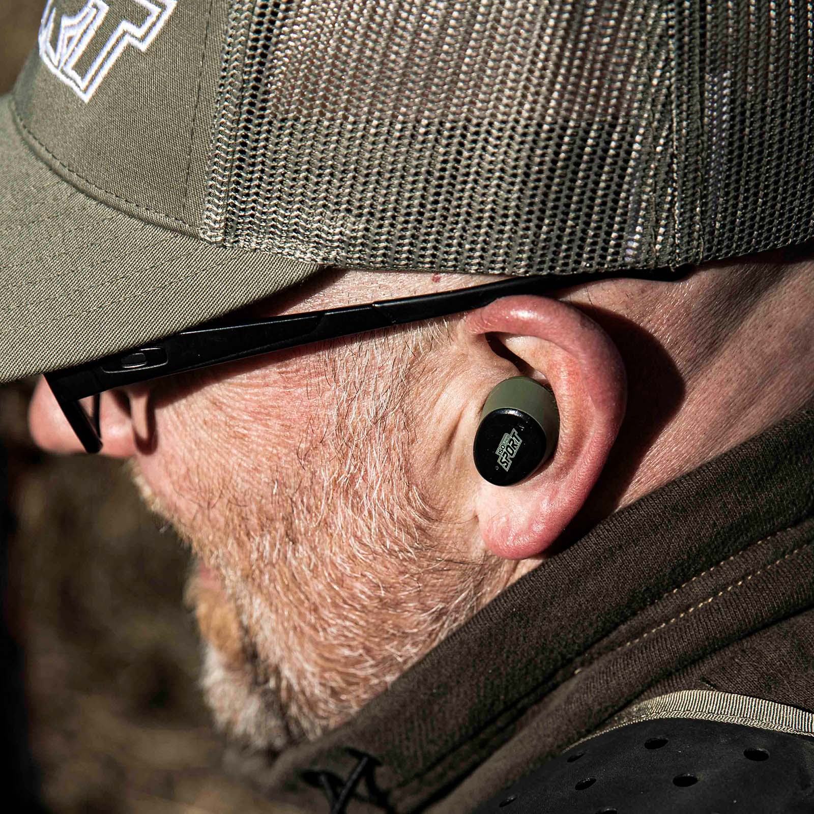 Es handelt sich hier um ISOtunes Caliber Gehörschutz für die Jagd.