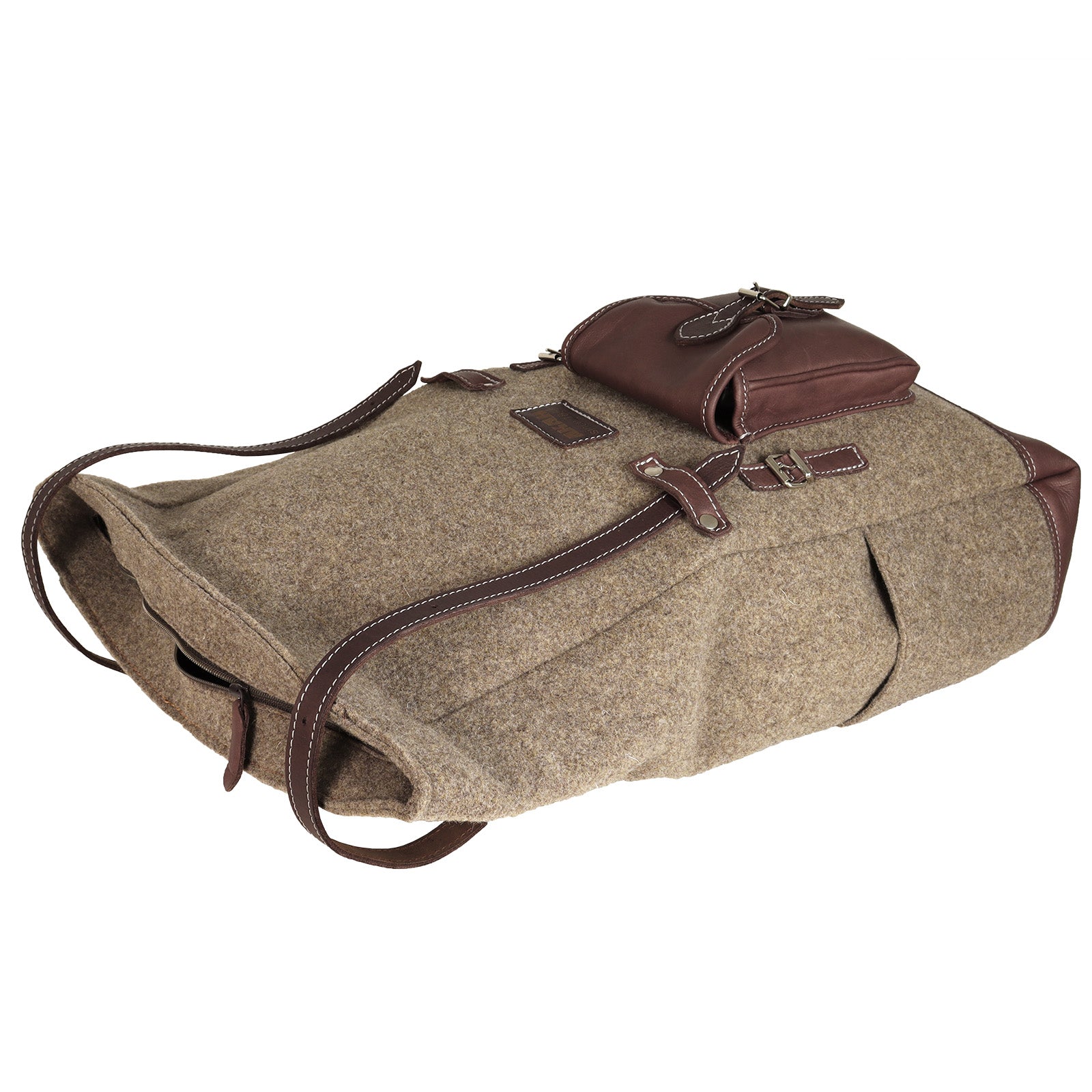 Es handelt sich hier um AKAH Rolltop-Rucksack aus Wollfilz und Olivenleder für die Jagd.