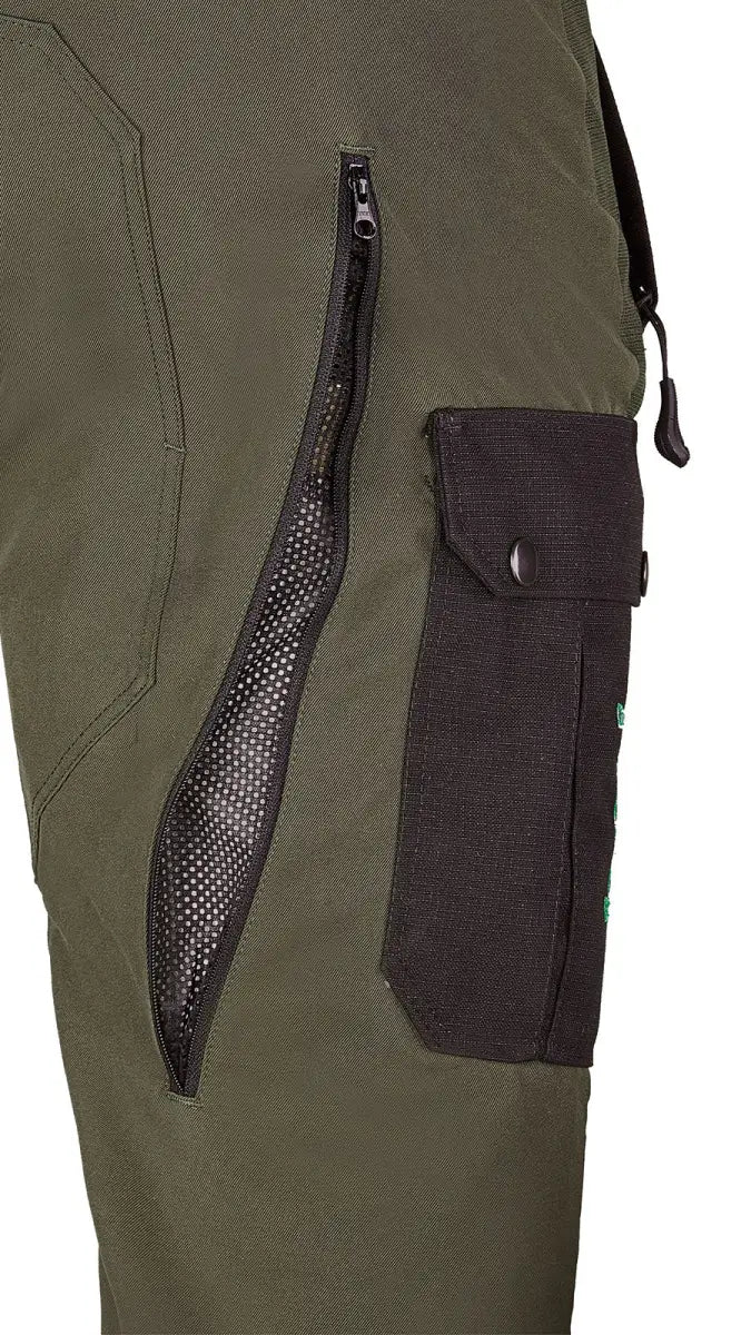 Es handelt sich hier um PSS X-treme Protect Sauenschutzhose grün für die Jagd.