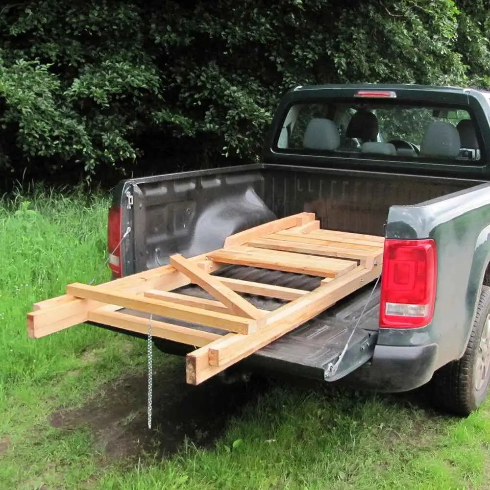 Es handelt sich hier um Scherenleiter SLK 221 cm Höhe, Drückjagdleiter für die Jagd.