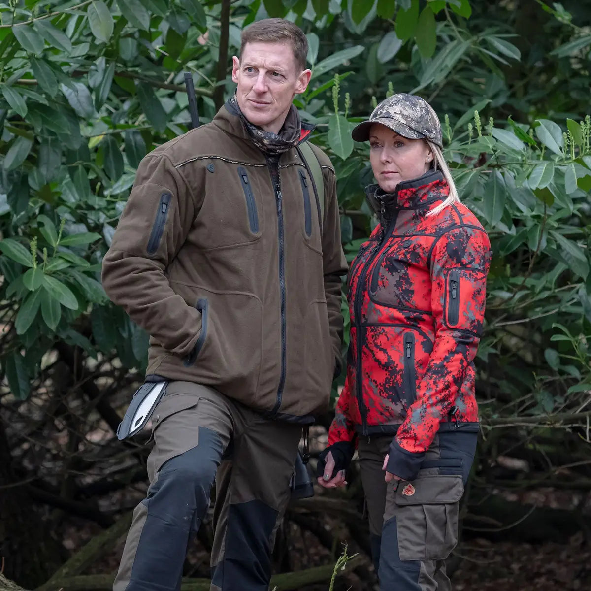 Es handelt sich hier um SHOOTERKING Damen Softshell Jacke wendbar für die Jagd.