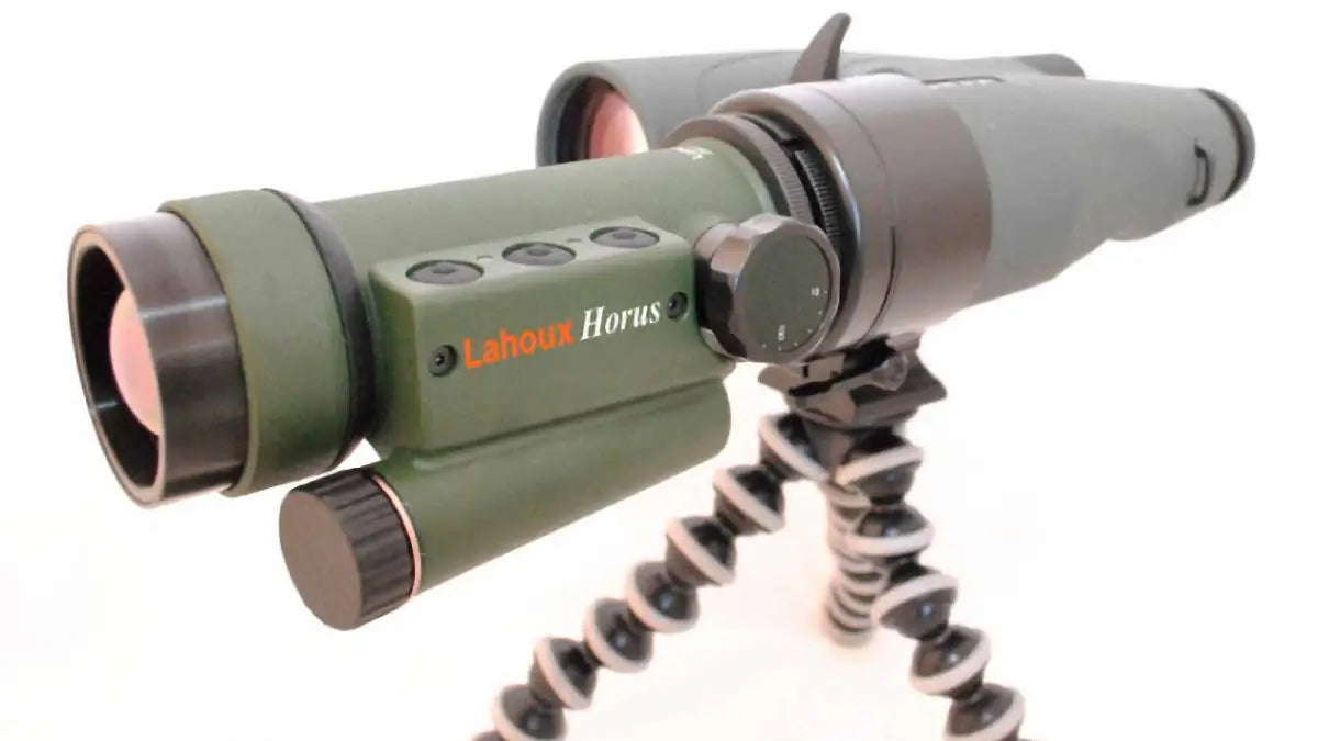 Es handelt sich hier um Lahoux Horus Elite Wärmebildkamera Vorsatzgerät für die Jagd.