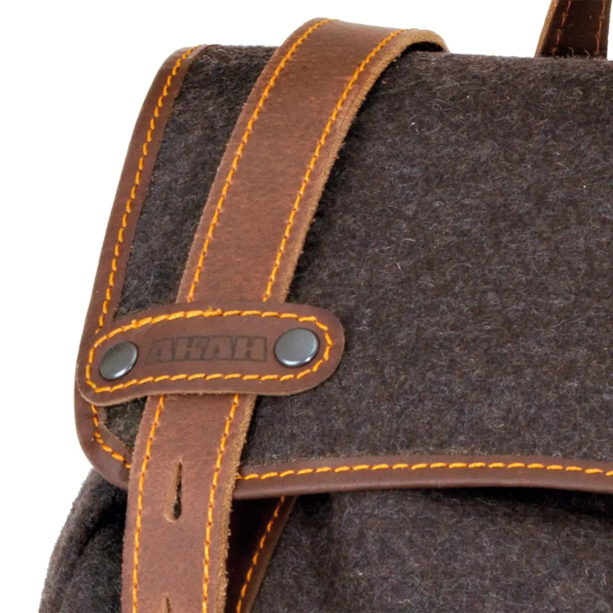 Es handelt sich hier um Wanderrucksack LODEN mit Büffel-Leder für die Jagd.