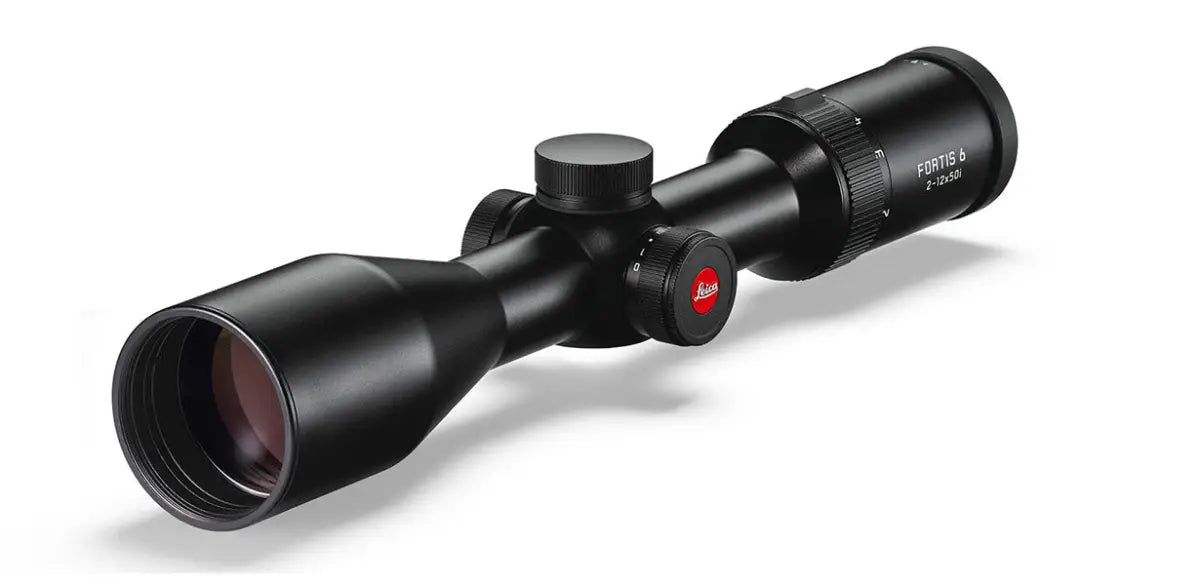 Es handelt sich hier um Zielfernrohr LEICA Fortis 6 2-12X50i ohne Schiene für die Jagd.