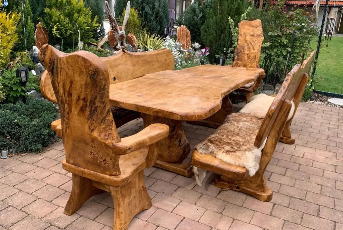  5-teilige Sitzgarnitur aus Massivholz massiv, rustikal, elegant für den Innenbereich und auch für den Außenbereich z. B. Esszimmer