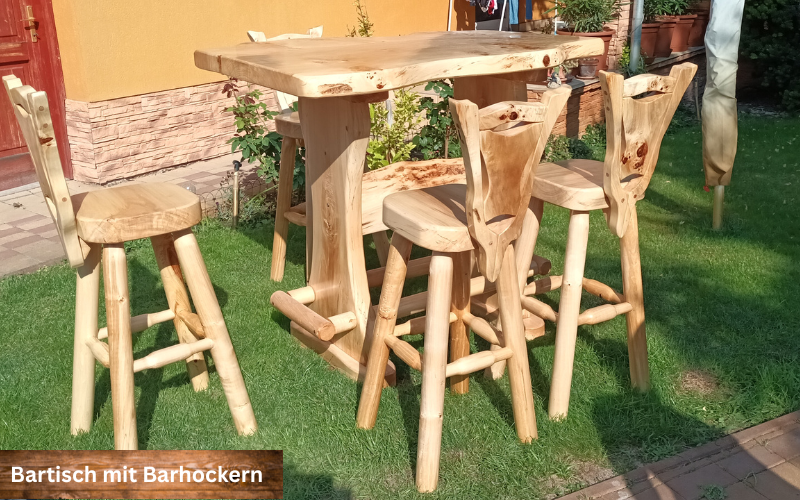 Bartisch mit Barhocker, Massivholz, Schwarzpappel, rustikal, edel verarbeitet, 3 fach mit Speziallack Endbehandelt, für drinnen oder draußen (überdachter Außenbereich) in naturhell oder haselnussbraun