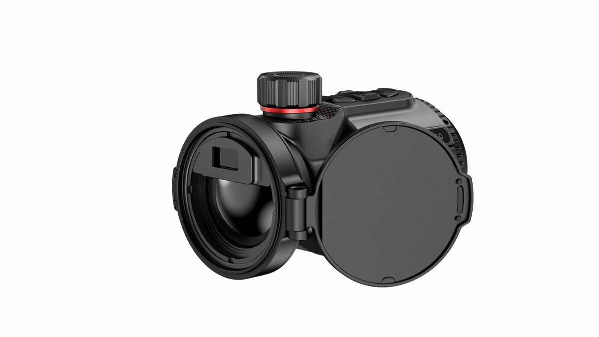 HIKMICRO Thunder TQ35CL 4.0 LRF – Schraegansicht mit Befestigungsadapter fuer Zielfernrohr-Montage