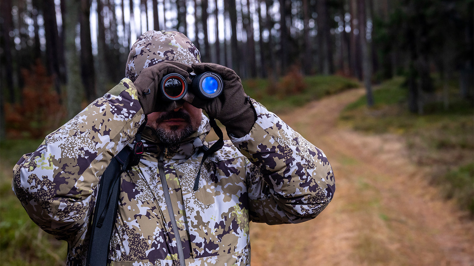 Wärmebildfernglas QUEST S50R mit LRF von Nocpix für die Jagd.