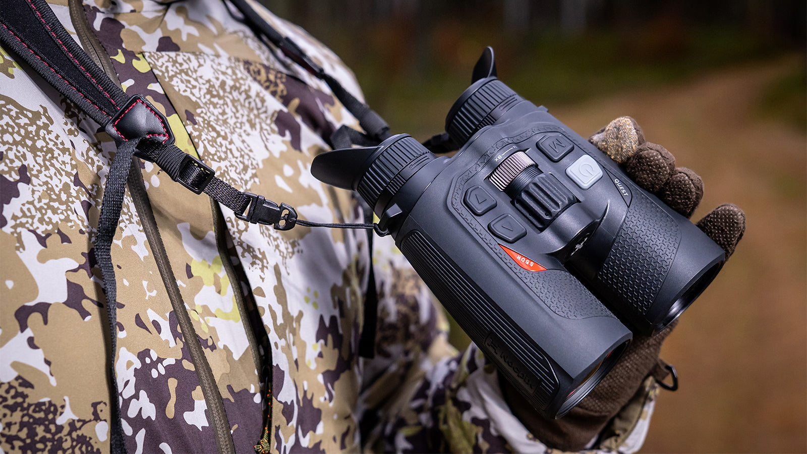 Wärmebildfernglas QUEST S50R mit LRF von Nocpix für die Jagd.