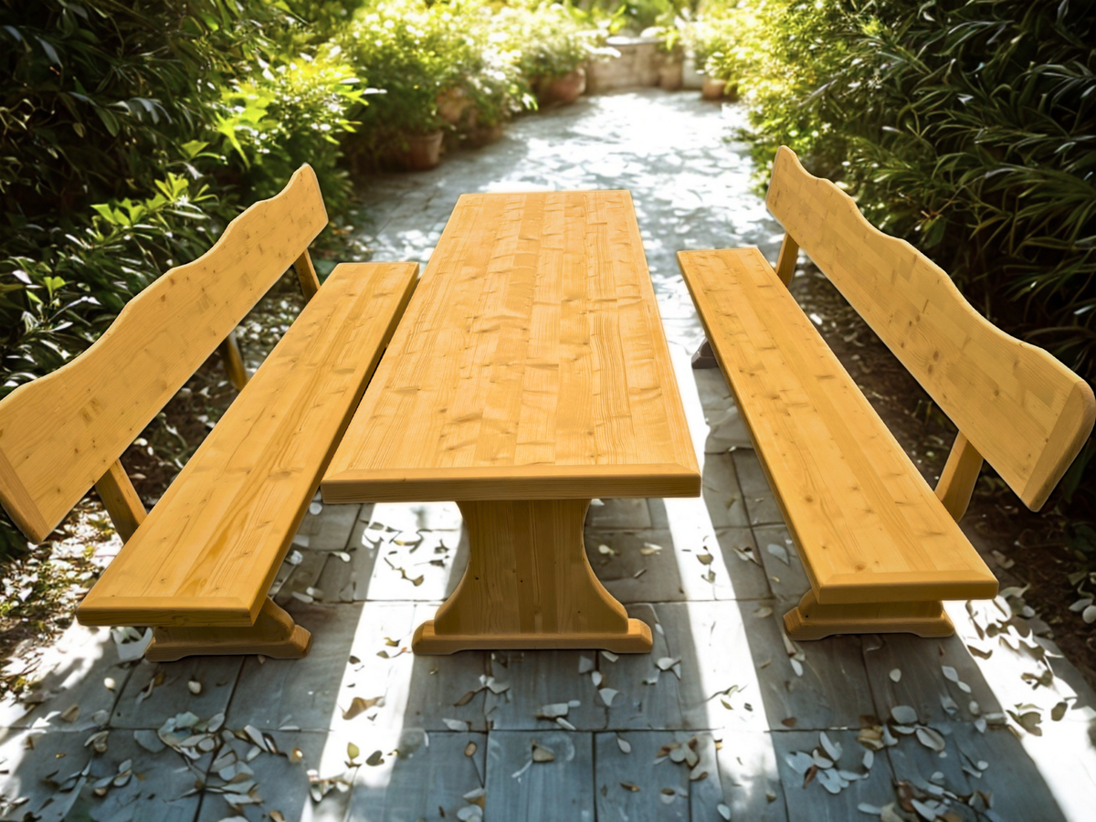 rustikale Massivholz-Garnitur bestehend aus einem Tisch und zwei Bänken für bis zu 6, 8, 10 bzw. 12 Personen, je nach Längenauswahl  150 cm, 200 cm, 250 cm bzw. 300 cm, sehr stabil und massiv, Schreinerarbeit