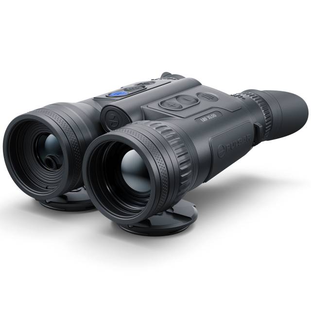 Es handelt sich hier um das PULSAR Wärmebildfernglas Merger LRF XL50 für die Jagd.