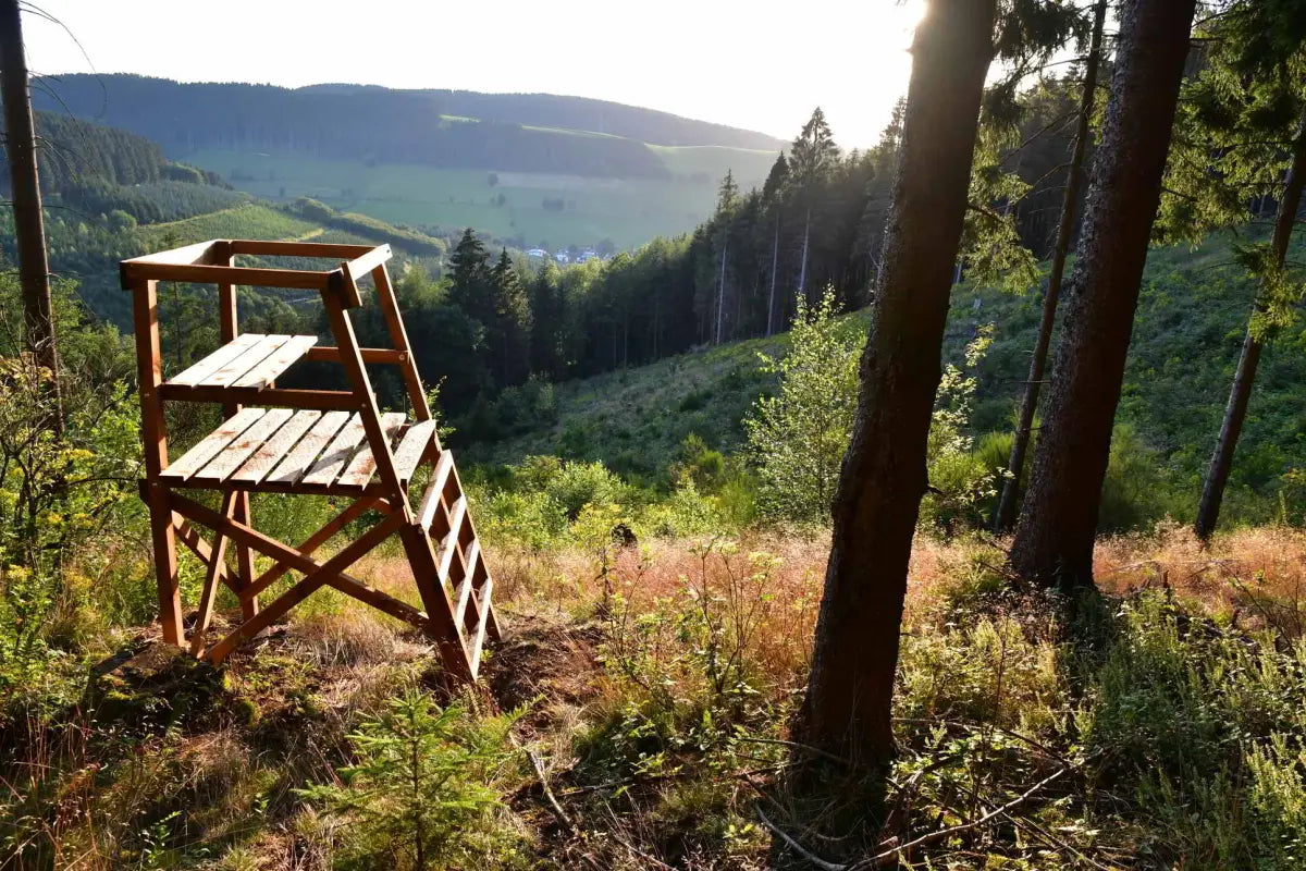 Drückjagdbock 4,00 m KDI für die Jagd mit gratis Lieferung ins deutsche Festland.