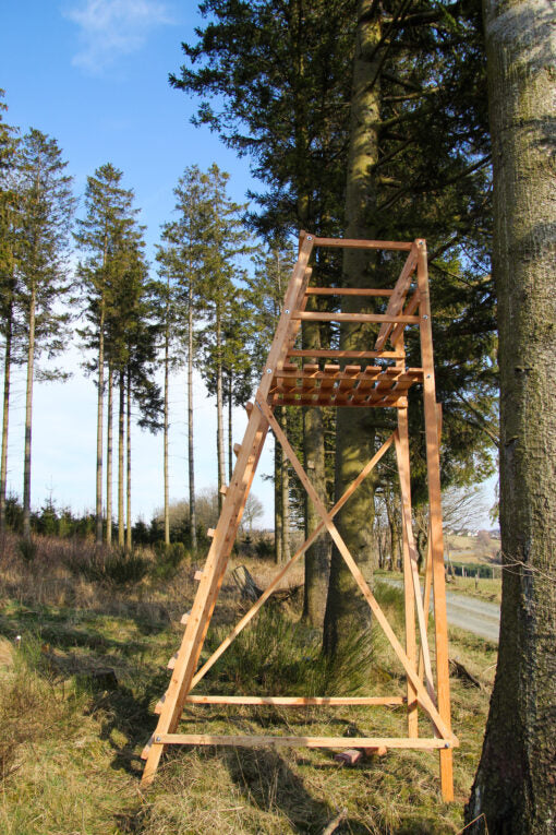 Drückjagdbock 4,00 m KDI für die Jagd mit gratis Lieferung ins deutsche Festland.