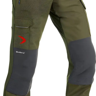 Es handelt sich hier um Outdoorhose Gladiator® von Pfanner waldgrün für die Jagd.