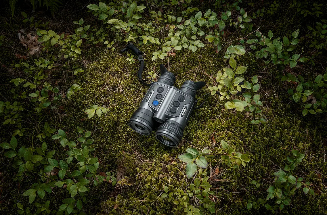 Es handelt sich hier um PULSAR Wärmebildfernglas Merger LRF XT50 für die Jagd.