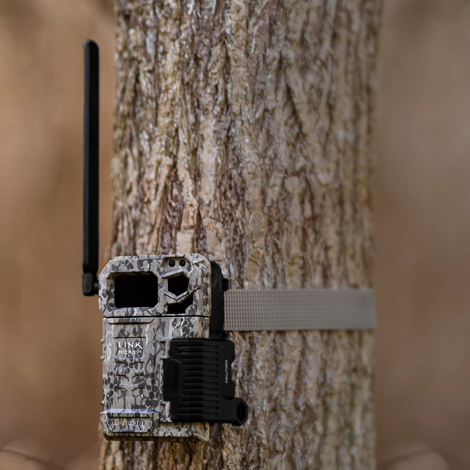 Es handelt sich hier um SPYPOINT Link Micro LTE Wildkamera für die Jagd.