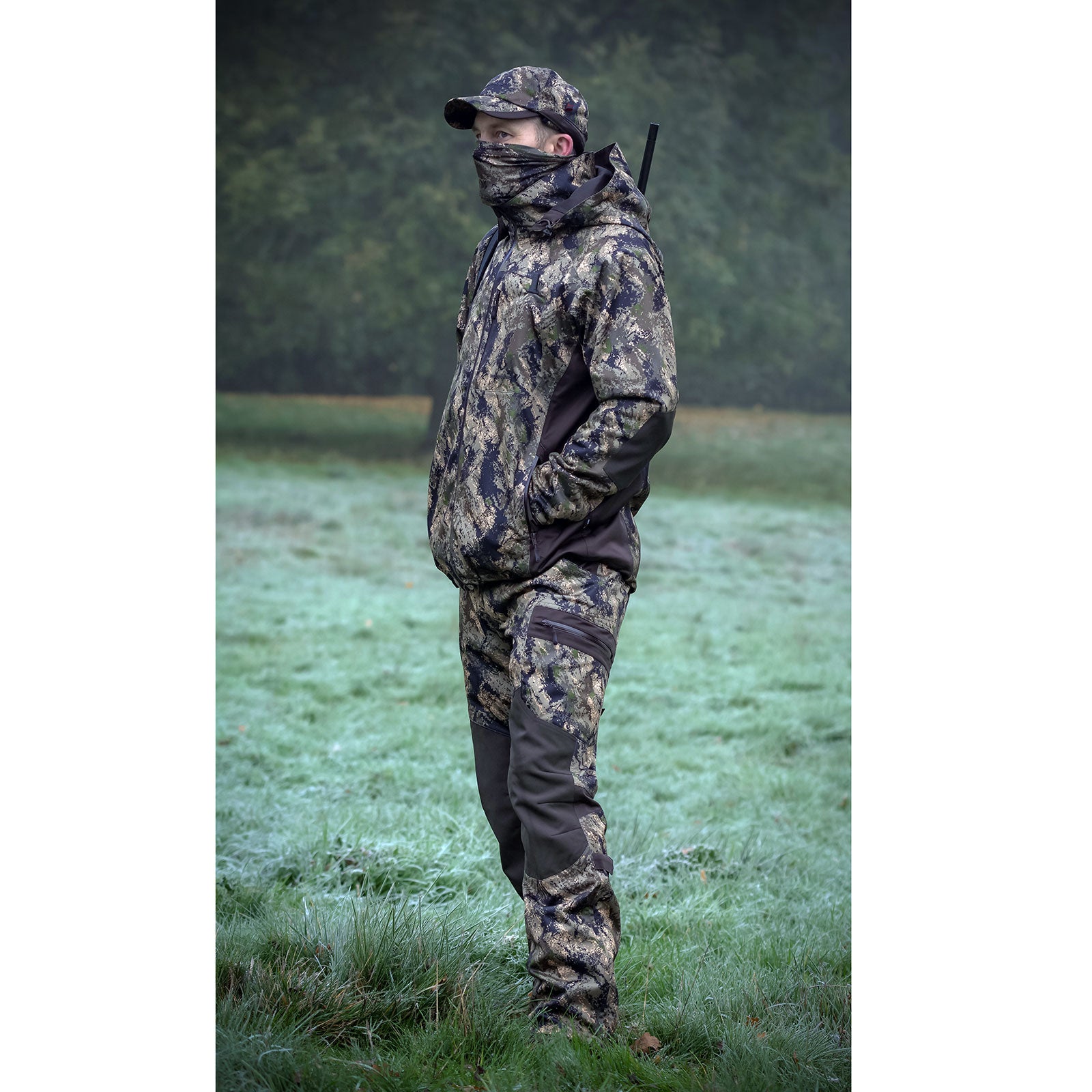 Es handelt sich hier um SHOOTERKING Huntflex Jacke Digital Camo Forest Mist für die Jagd.