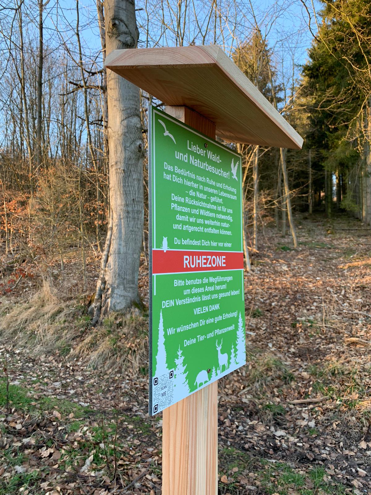 Schild „Ruhezone“ - mit Standard QR-Code (3 mm)